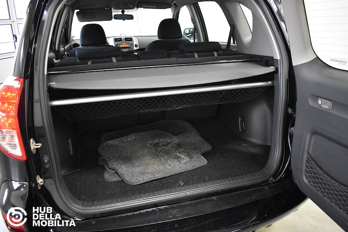 TOYOTA RAV4 2.2 D-4D 136 CV Sol